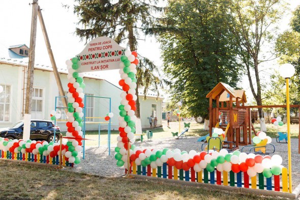 FOTO // Încă în două sate au fost inaugurate terenuri de joacă pentru copii în cadrul proiectului Partidului ȘOR